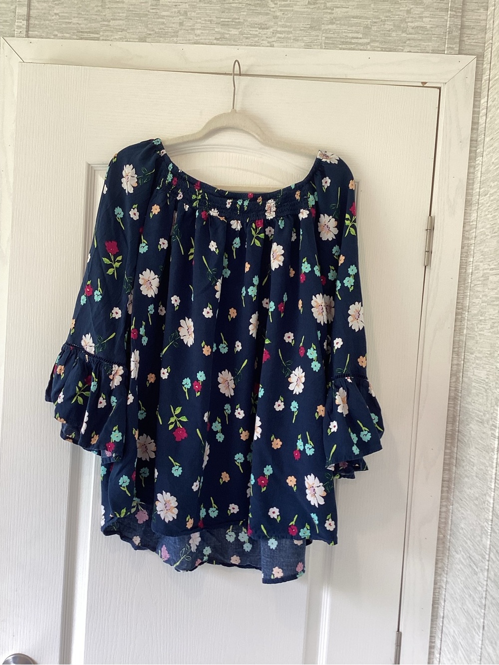 Terra & Sky Navy Floral Off-Shoulder Peasant Top 1XL EUC